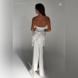 Meredith Strapless Bow Mini Dress - White